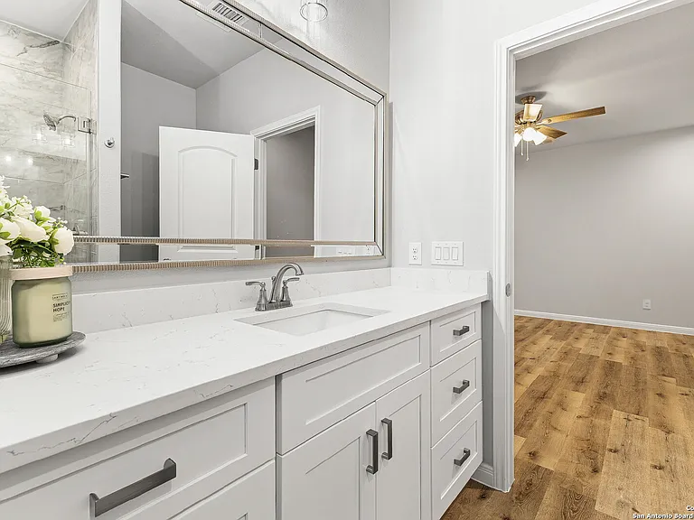 505 Linden Ave — Photo 36