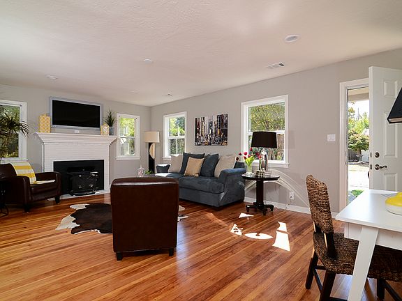 3rd image of 6271 Tahoe Way