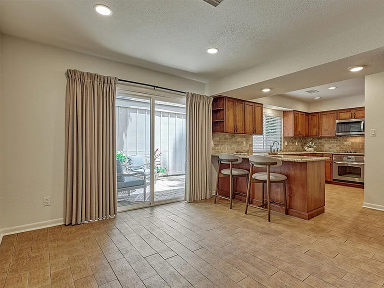 2351 W Settlers Way — Photo 19