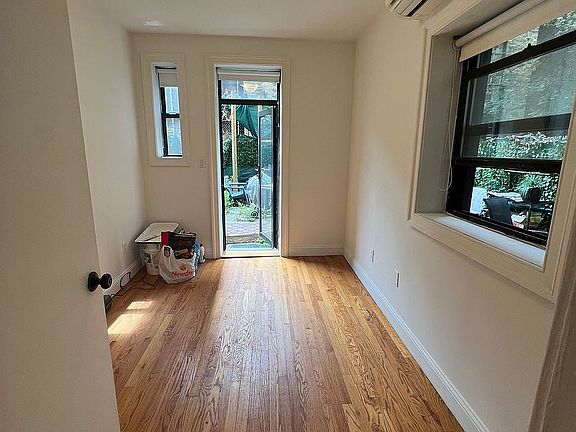3rd image of 330 W 86th St APT 2