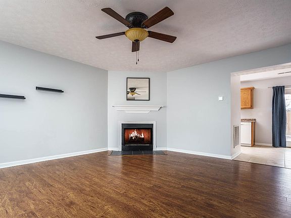 3rd image of 119 Kentucky Ave #B