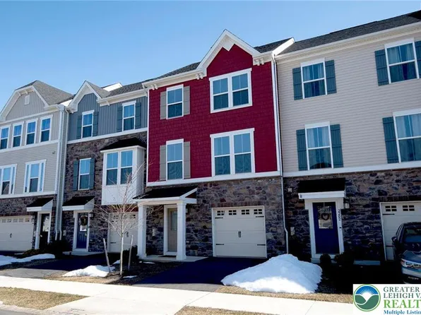 2206 Cook Dr, Easton, PA 18045