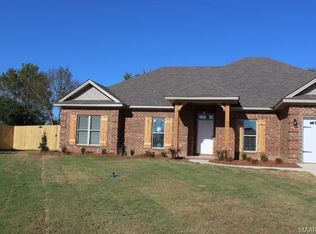 104 Rushmore Ct, Deatsville, AL 36022
