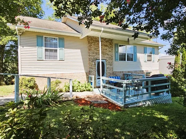 2546 Big River Overlook Dr, Sevierville, TN 37876