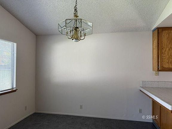 5th image of 242 Yellowstone Pl