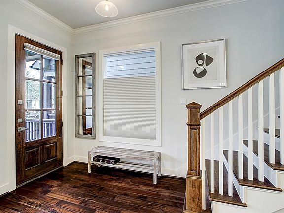 Entry way