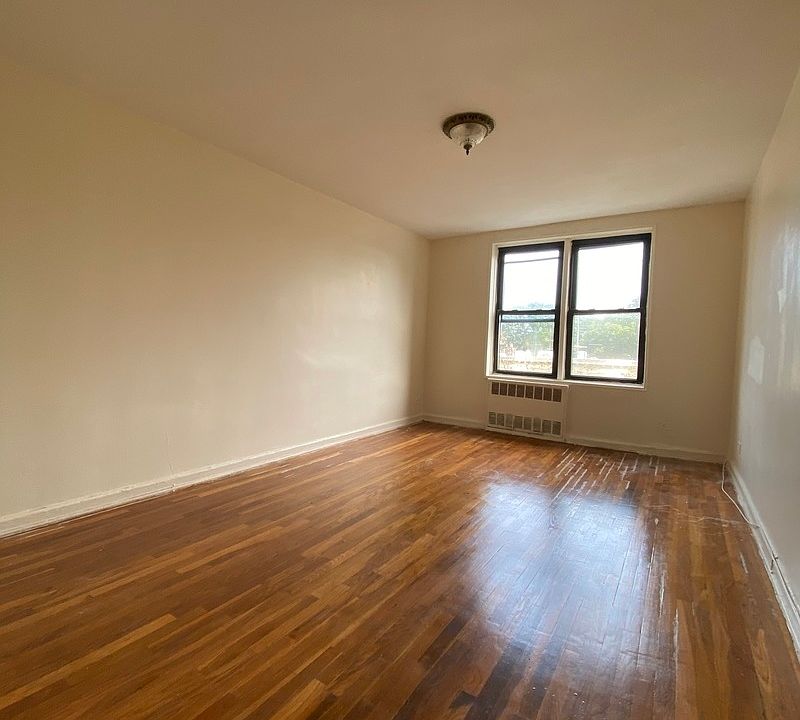 1st image of 1770 E 14th St APT 4