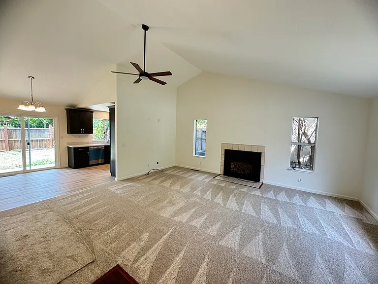 131 William Cir — Photo 15