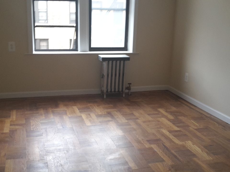 1st image of 2823 42nd St APT D3