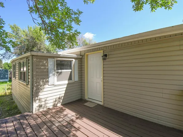 6404 W Sandalwood Pl, Sioux Falls, SD 57107