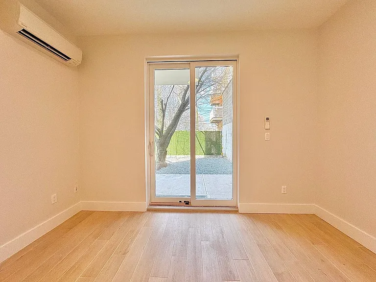 714 5th Ave #1B — Photo 5
