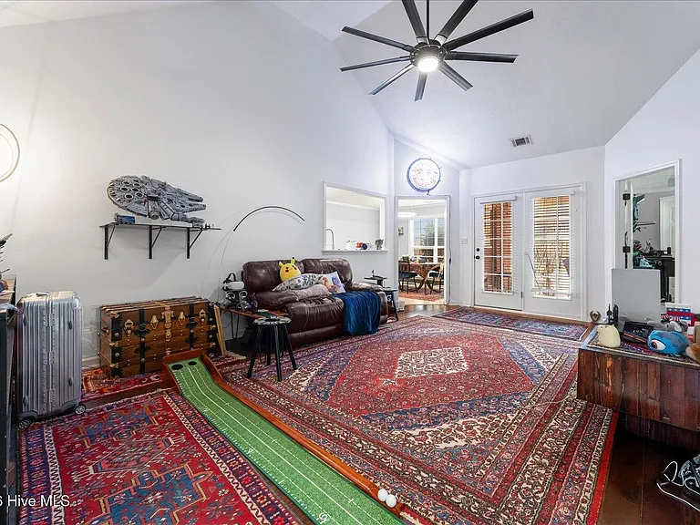 1053 Grove Landing Ln — Photo 10
