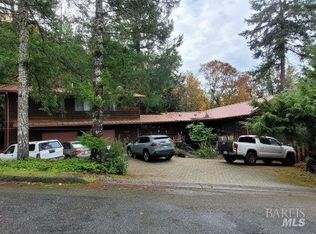 25090 Cobb Dr, Willits, CA 95490