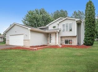 751 Joes Lake Rd SE, Cambridge, MN 55008