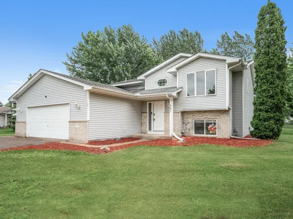 751 Joes Lake Rd SE, Cambridge, MN 55008