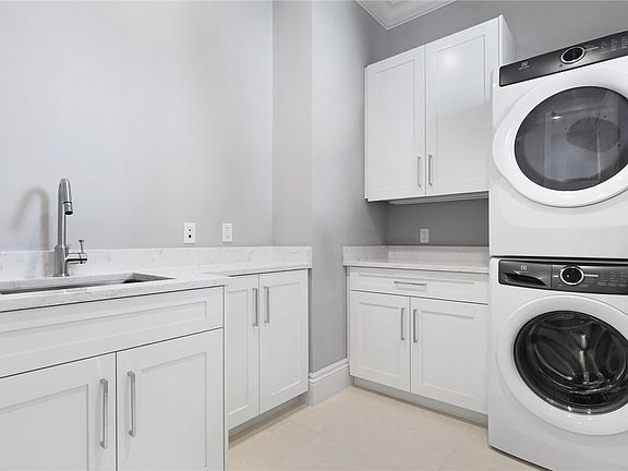 5th image of 21B Royal Palm Pointe