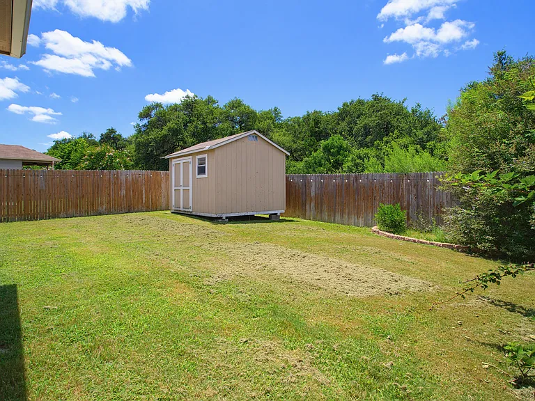 723 Trinity Star — Photo 36