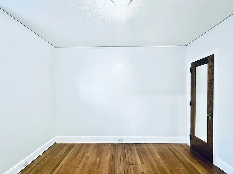 25 Lynwood Pl — Photo 8