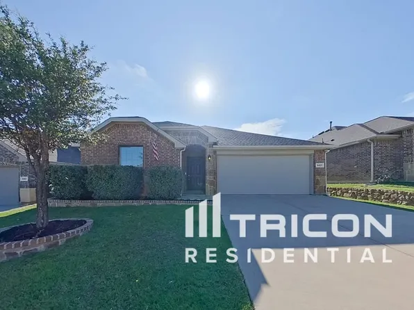 8421 Grand Oak Rd, Fort Worth, TX 76123