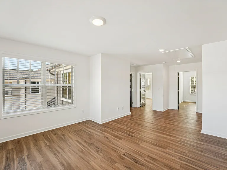 Quinn Residences at Dorchester Place — Photo 58