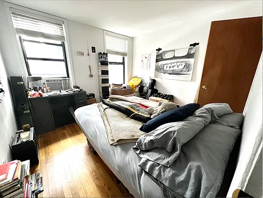 Rented by City Connections Realty | media 4