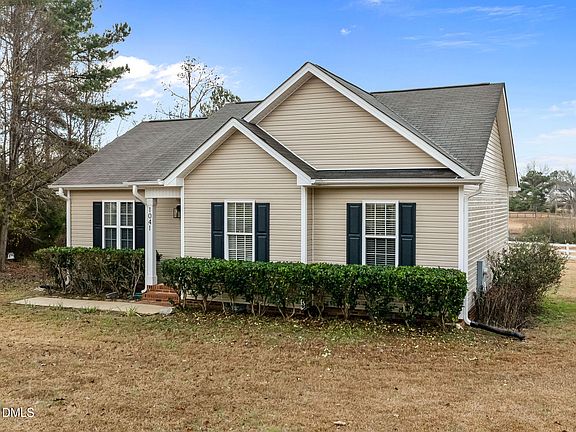3rd image of 1041 Parkers Ridge Dr
