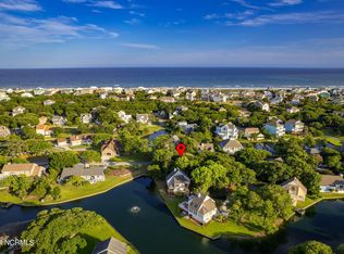 200 Pelican Point Ct, Emerald Isle, NC 28594