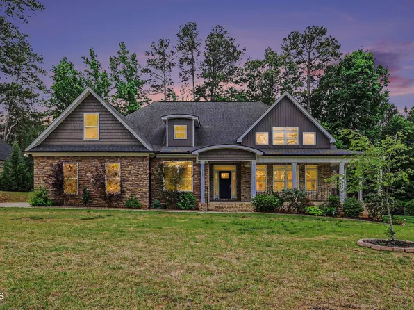3007 Carrington Ln, Sanford, NC 27330