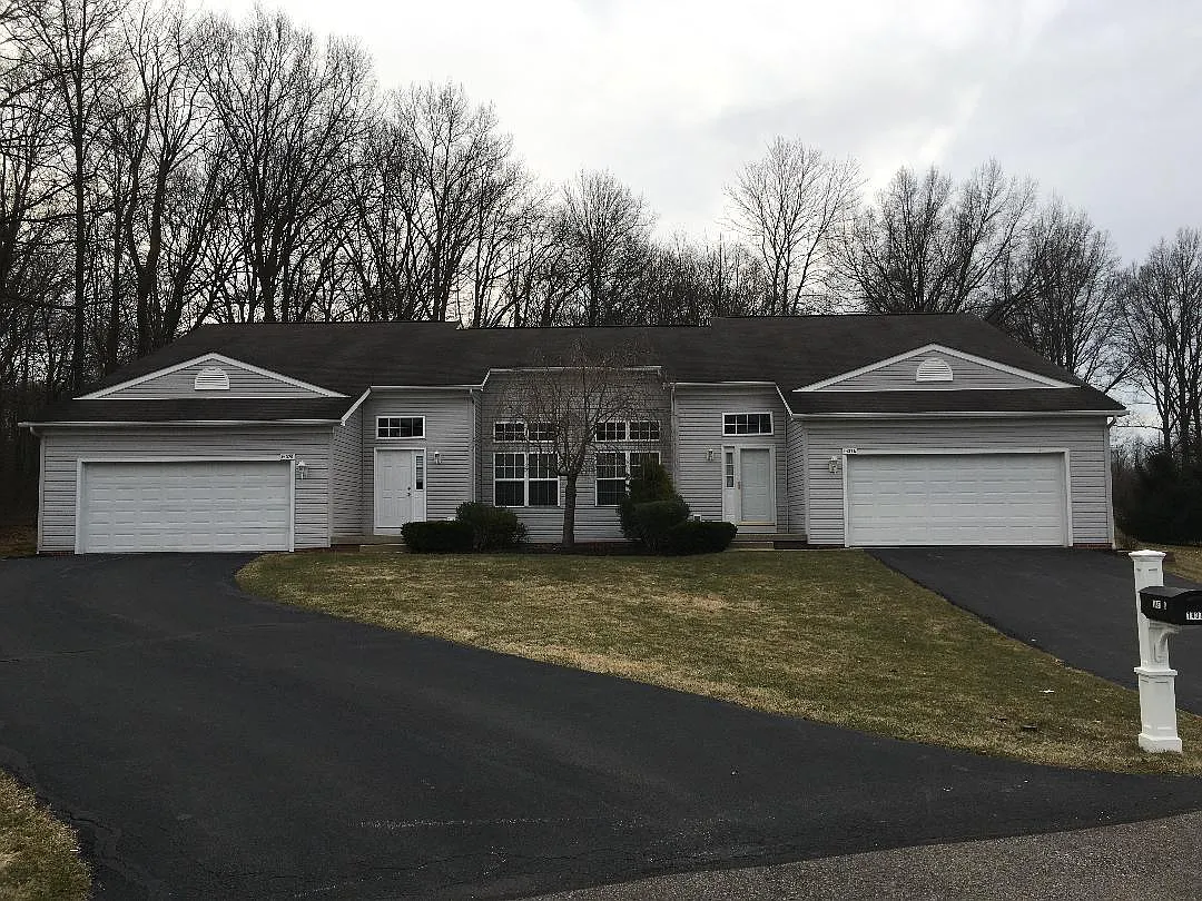 3 bed, 2.5 bath, 1605 sqft, $1,950 — Photo 1