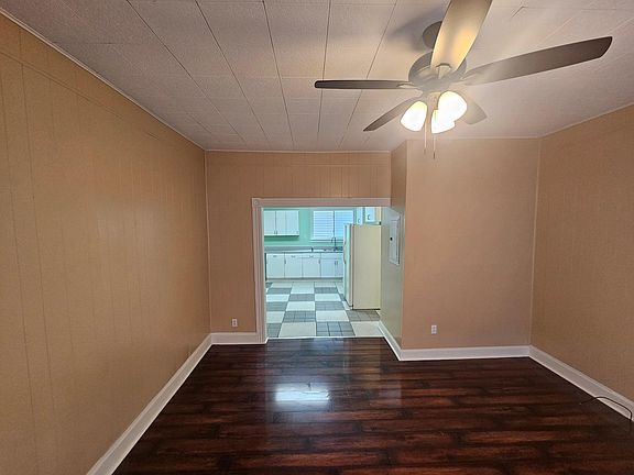 2nd image of 301 Mulberry St #301