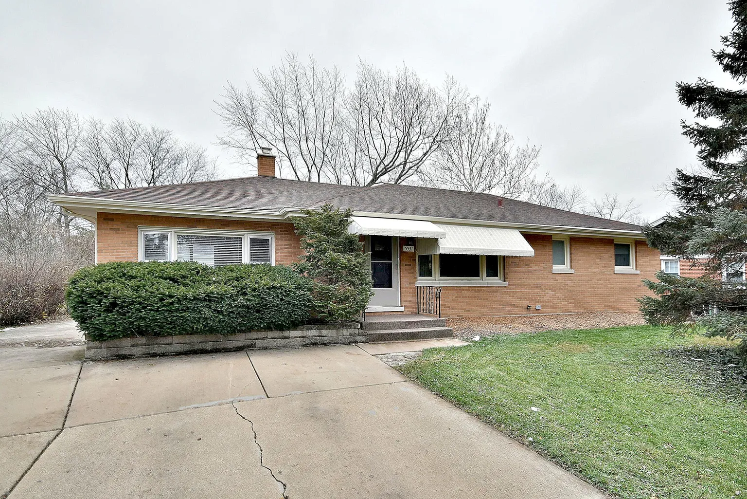 5531 Fairview Ave photo 1
