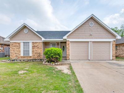 5740 Greenfield Dr, Watauga, TX, 76148