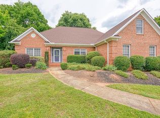 110 N Bennington Dr, Spartanburg, SC 29307