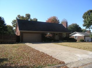 9301 Shoreline Dr, Wadesville, IN 47638