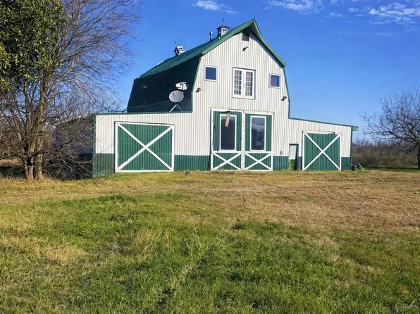 10 S Holland Rd, Mansfield, TX 76063