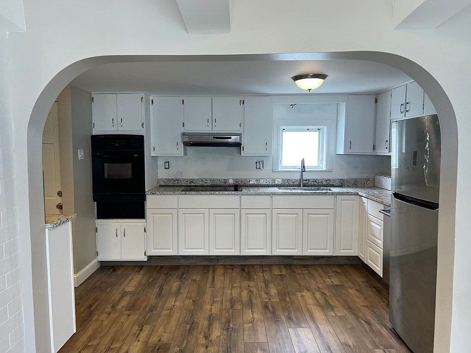 1st image of 41 Woodville St #2