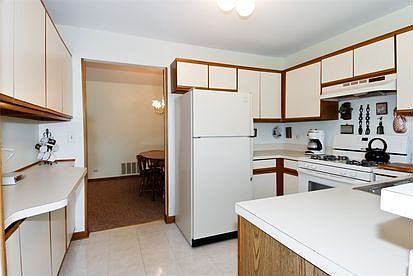 3rd image of 2337 Worthing Dr Unit 201D