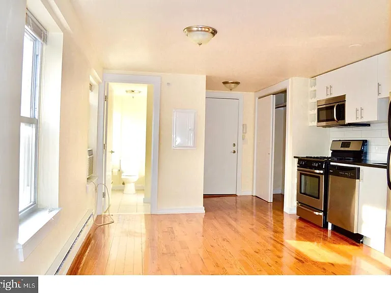 415 S Broad St #2R — Photo 10