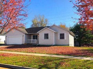 105 Maple Ridge Dr, Madrid, IA 50156