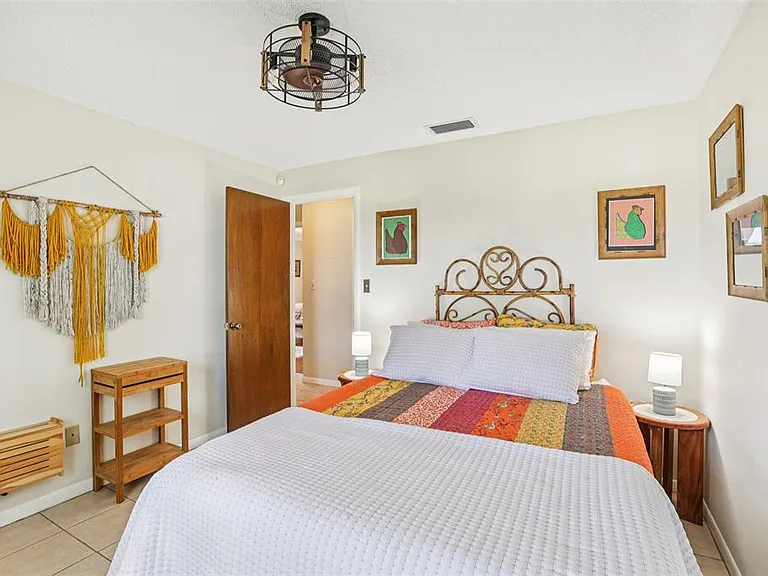 8083 Bayhaven Dr — Photo 17