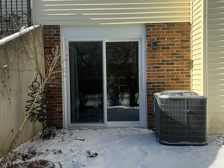 7S485 Lynn Dr — Photo 40