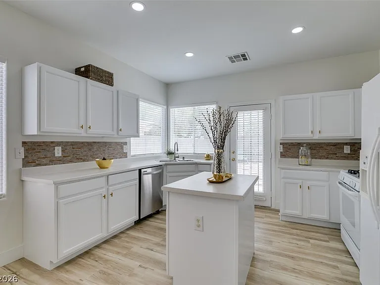 10959 Pumpkin Ridge Ave — Photo 18