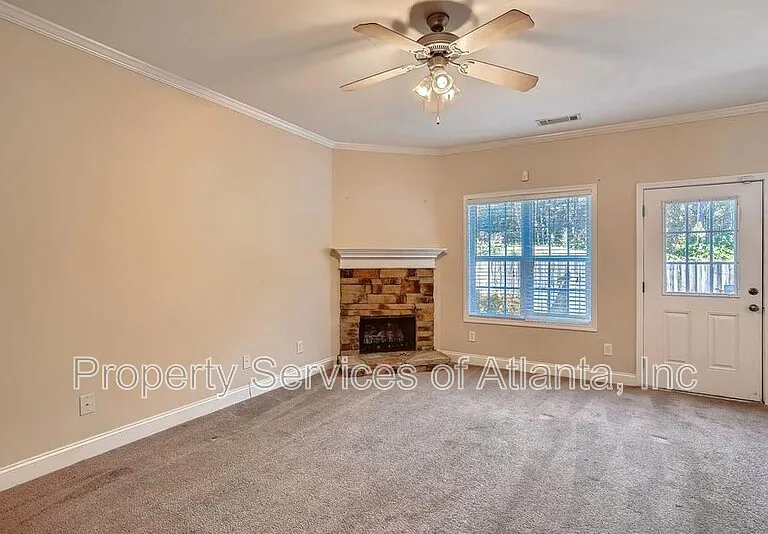 143 Linton Dr — Photo 4
