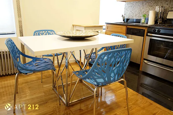 Rented by APT212 INC | media 23