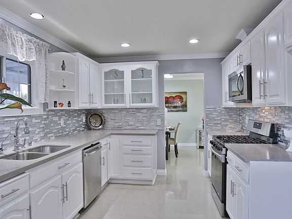 5th image of 19726 Vista Hermosa Dr