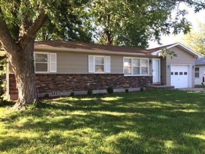 715 W Green Meadows Rd, Columbia, MO, 65203