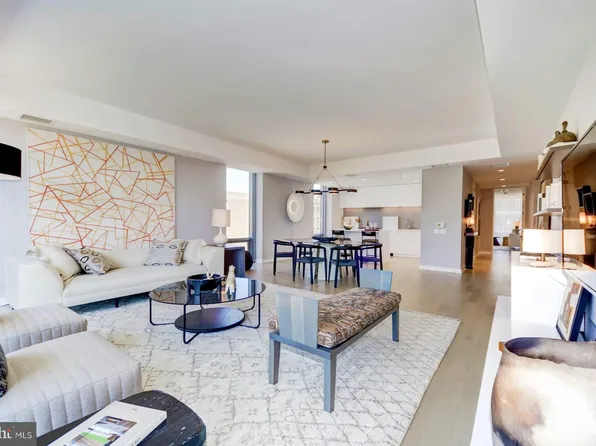 1111 24th St NW Unit 71, Washington, DC 20037