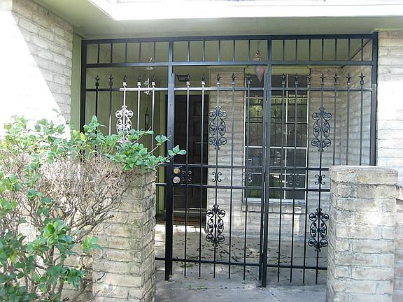 4th image of 2618 Woodwild Dr
