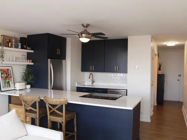 1660 N Lasalle St #3004, Chicago, IL 60614