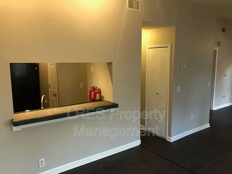 1406 Northlake Dr #1406 — Photo 35